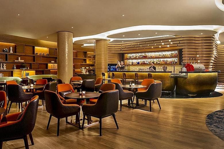The working space at Opus Bar and Grill at Hilton Singapore has a maximum capacity of just 19 guests, so book ahead to secure your table.