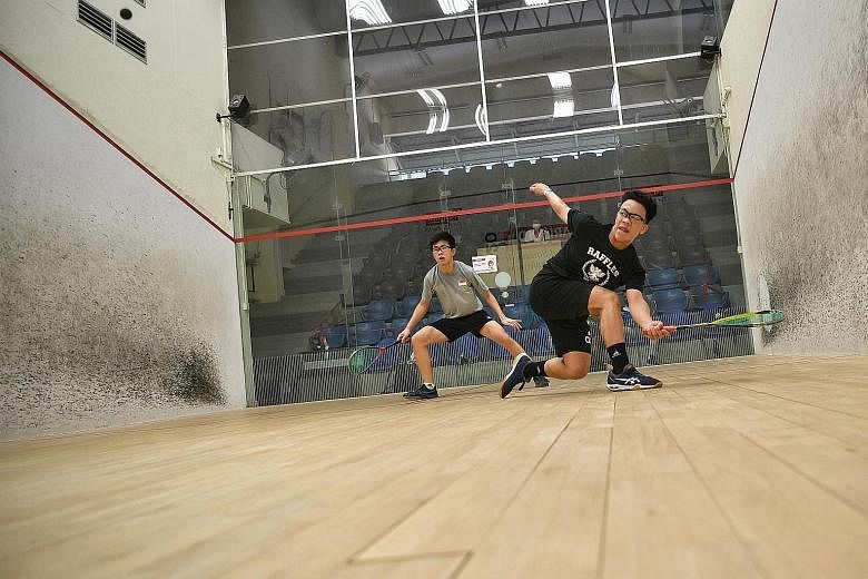 Sport awakens in Singapore with more tournaments taking place this week. At the National Squash Championships yesterday, Josiah Chong returns to Mark Lee.