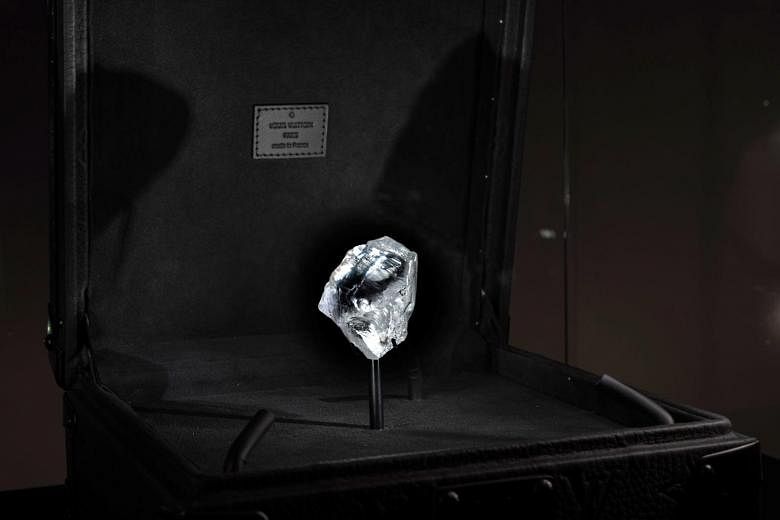 Louis Vuitton Empreinte Diamond Ring Q9A01A  Rich Diamonds