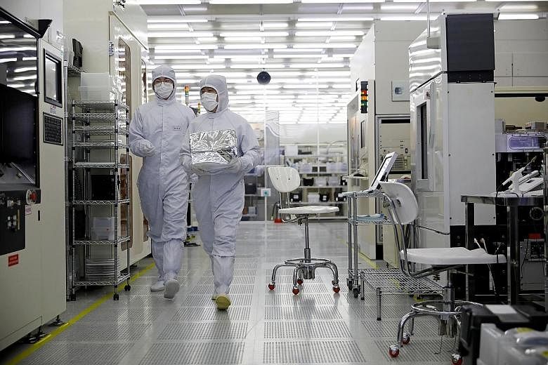 A nanofab centre in South Korea. In this world of "techno-nationalism", the contest between countries is increasingly fought over technology, data and innovation, says the writer. Businesses should continue to plan for a significant degree of disrupt