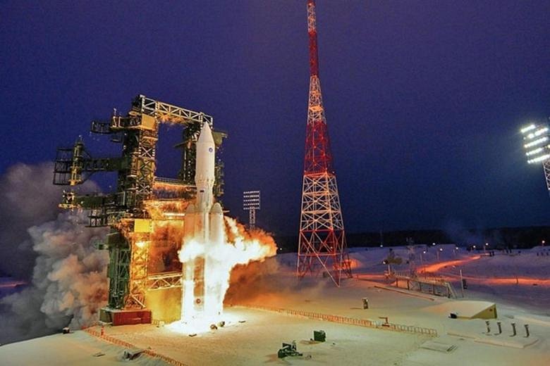 Russia Successfully Test Launches Heavy Lift Space Rocket After Long ...