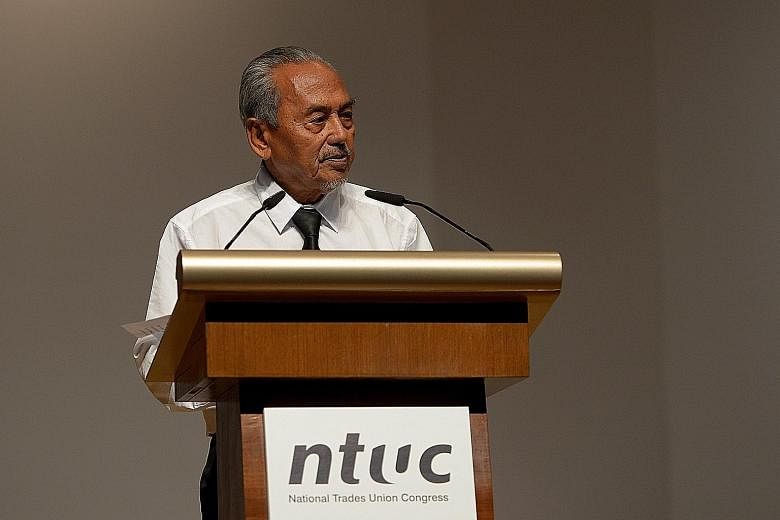 Mr Mahmud Awang speaking at the NTUC's memorial ceremony for the late founding prime minister Lee Kuan Yew in 2015. In a condolence letter yesterday to Mr Mahmud's son Endut, Prime Minister Lee Hsien Loong said Mr Mahmud was one of Singapore's foundi