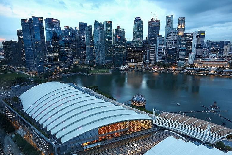 The survey notes that Singapore is turning out to be a viable alternative to Hong Kong for companies setting up Asia-Pacific headquarters. The upbeat news comes in the wake of reports that Singapore managed to draw about $17.2 billion in fixed asset 