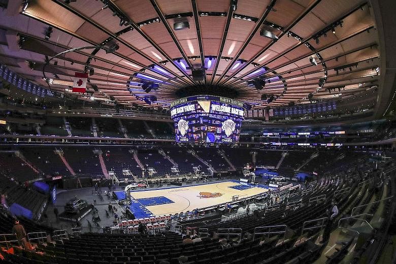 The NBA game between the New York Knicks and the Golden State Warriors saw the return of 2,000 fans at Madison Square Garden for the first time in almost a year. The Brooklyn-Sacramento game at the Barclays Centre also had 300 fans.