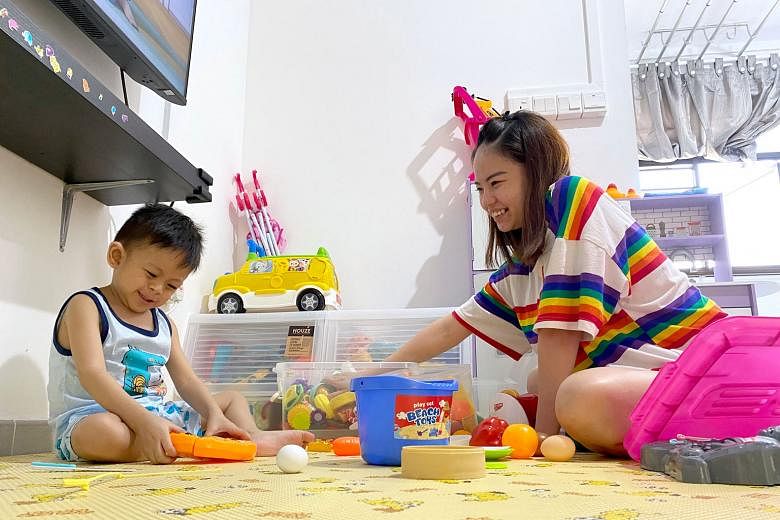 Housewife Sophia Chua, 31, donated a part of her liver to her son Xavier, four, and she underwent a minimally invasive operation in August last year. Ms Chua would have had the open surgery anyway to save her son but thankfully she did not have to.