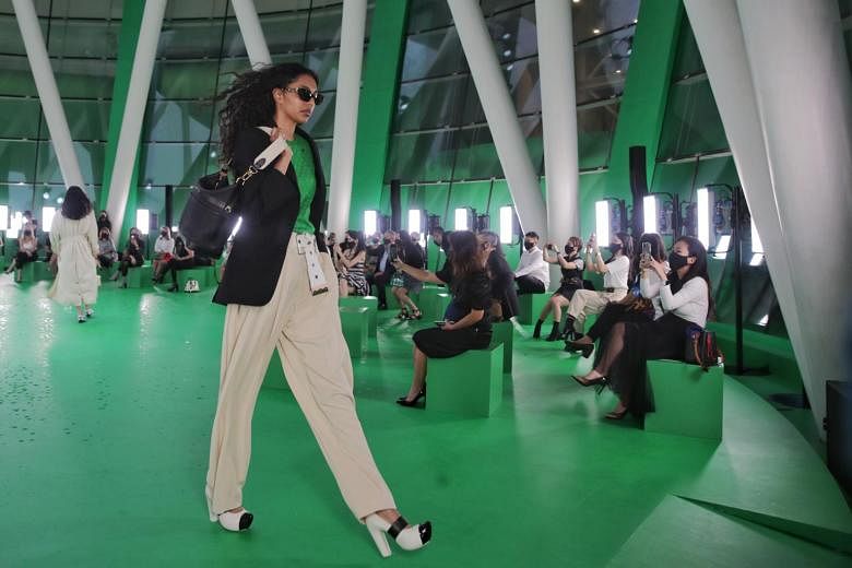 Digital No More, Louis Vuitton Is Presenting Their Women's SS'21 Spin-Off  Show In Singapore - ELLE SINGAPORE
