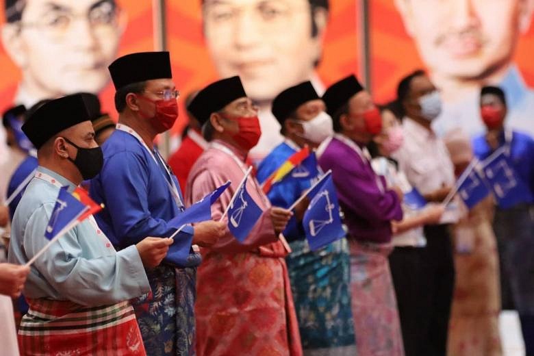 In Push To Regain Dominance, Umno Insists Split With Malaysian PM ...