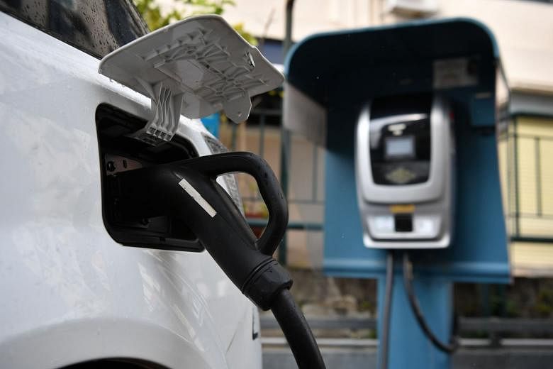 The URA tender, which closed on Wednesday, called for bidders to build, operate and maintain more than 600 electric vehicle charging points for 12 years, starting as early as Aug 31 this year.
