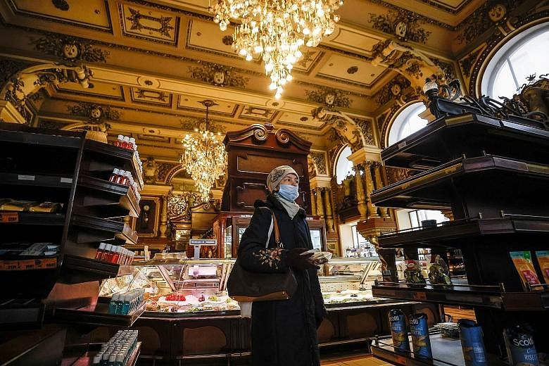 Yeliseyevsky Store, which opened in Moscow at the turn of the 20th century and is known for its palatial, neo-baroque interior as well as its wide selection of gourmet foods and souvenirs, is to close for good this month, owing to legal issues and a 