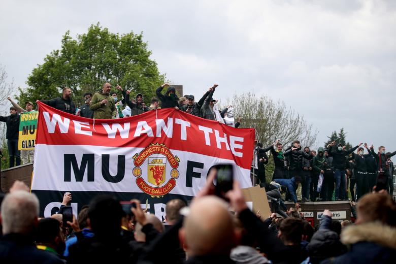 Football United fan violence condemned by British government and