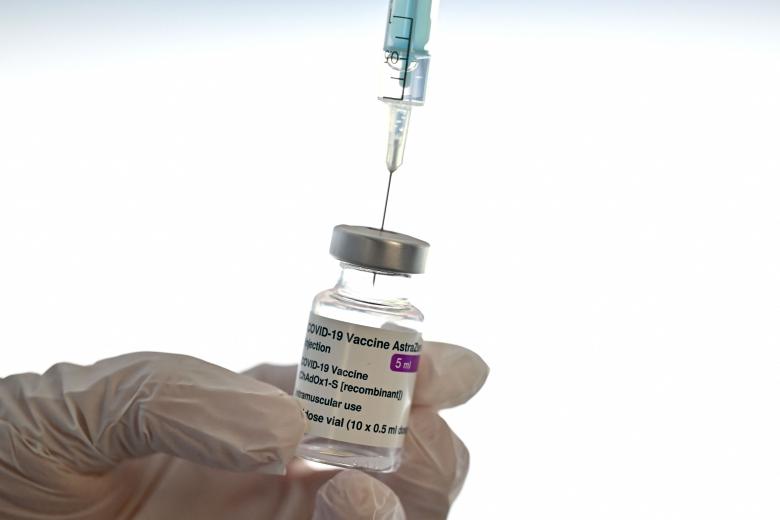 Getting Pfizer jab after a first shot of AstraZeneca vaccine is safe