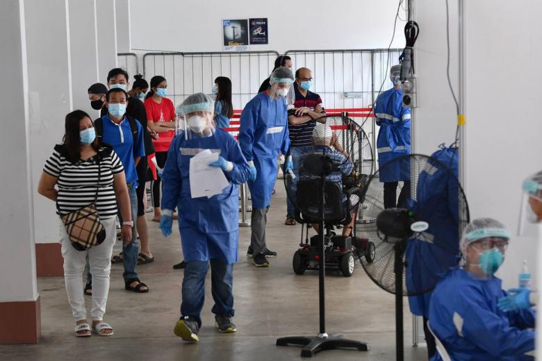 4 test positive for Covid19 in Yishun and Hougang HDB blocks; more than 1,000 swabbed The