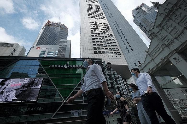 Some 284,000 employed residents, constituting 12.9 per cent of the resident workforce, worked in offices in the Downtown Core planning area - Singapore's financial and commercial centre - last year. This was followed by Queenstown, Geylang and Bukit 