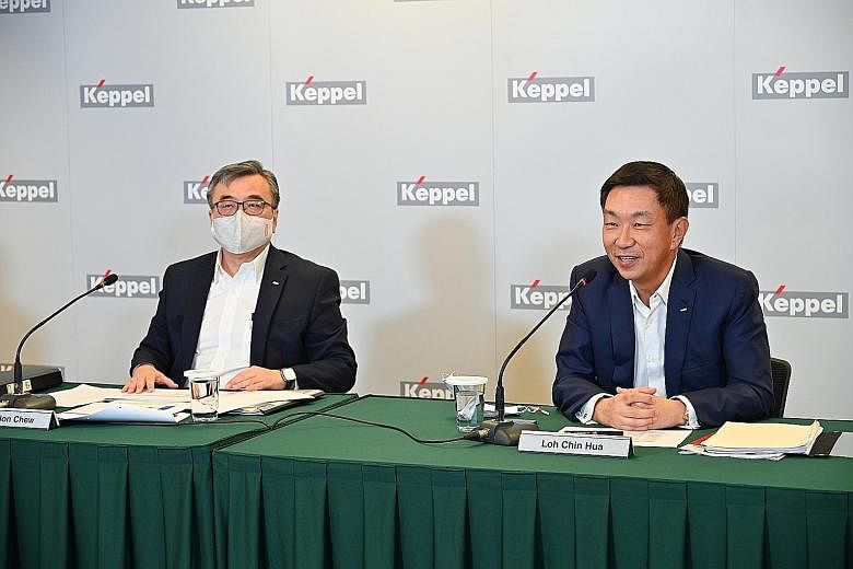 Keppel Corporation chief executive Loh Chin Hua (right) and chief financial officer Chan Hon Chew speaking to the media and analysts yesterday. Mr Loh said Singapore Press Holdings' businesses and assets fit well in the Keppel ecosystem.