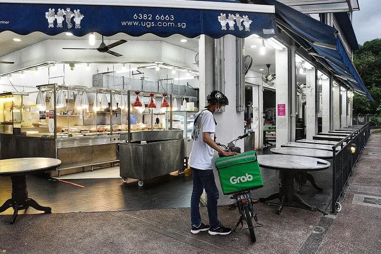 Ride-hailing and food delivery giant Grab, which is going public through a record merger worth nearly US$40 billion (S$54 billion) with special-purpose acquisition company Altimeter Growth Corp, has said it expects to complete the deal in the fourth 