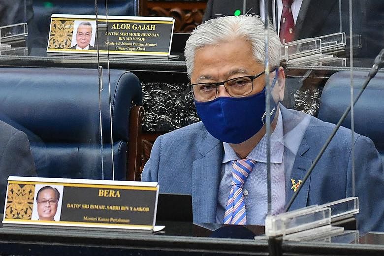 Bipartisan in malay