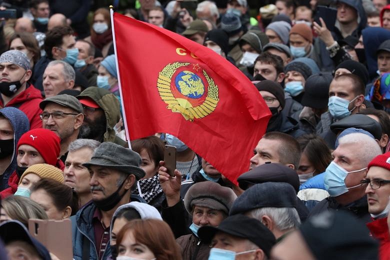 Russia's Communists Lead Protests Over 'colossal' Vote Fraud | The ...