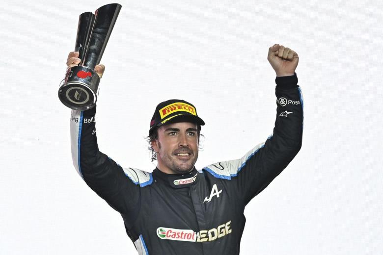 Evergreen Alonso serves up reminder of his driving ability The