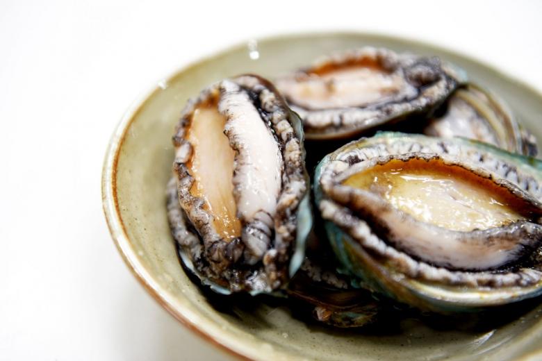 South Africa jails two Chinese for abalone poaching The Straits Times