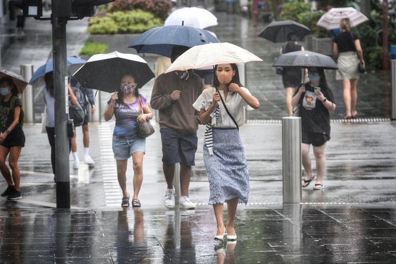 Expect a wet and windy first half of December in S'pore: Weatherman ...