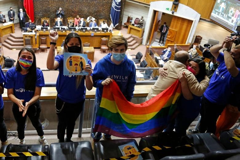 Love Is Love Chile Legalises Same Sex Marriage In Historic Vote The Straits Times 9607