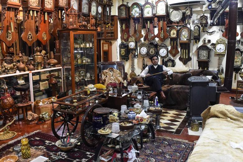 Hundreds of antique clocks fill Pakistan collector's hall The Straits
