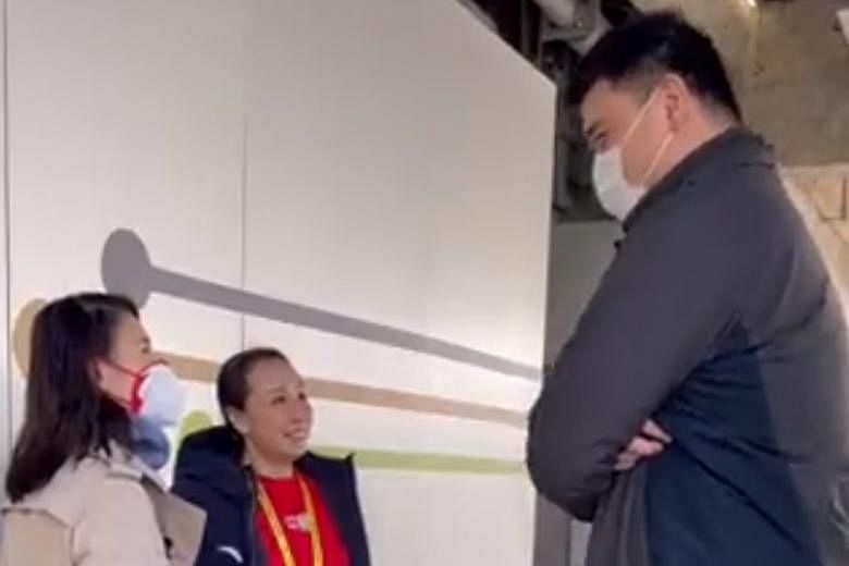 Nouvelles images non vérifiées de Peng Shuai parlant à Yao Ming publiées en ligne