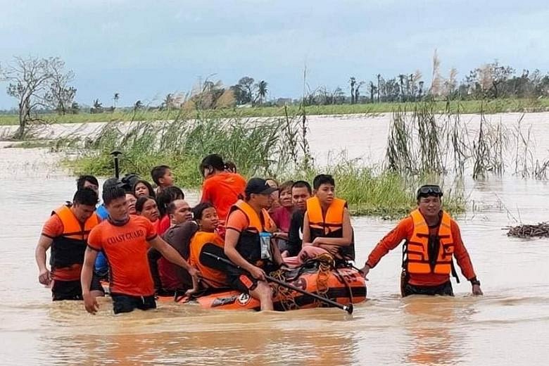 Death Toll In Philippines Typhoon Hits 208: Police | The Straits Times