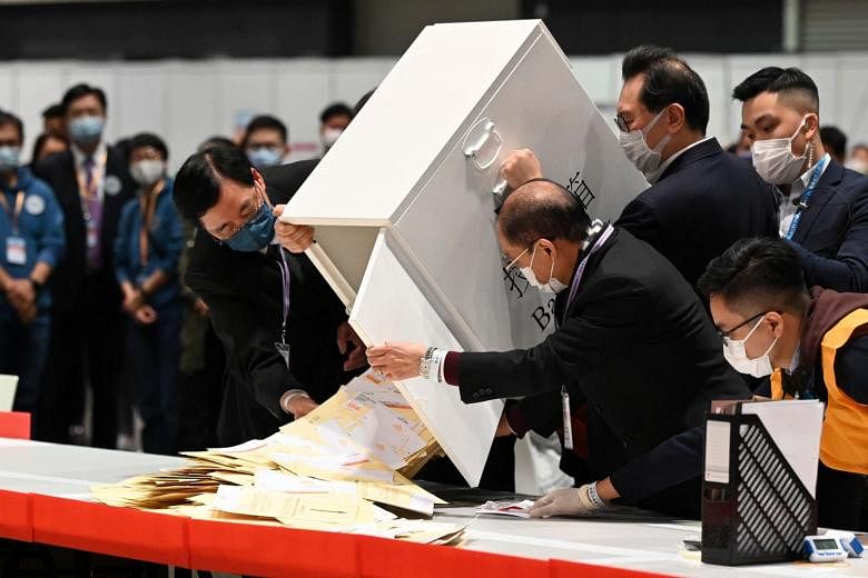 Les sondages à Hong Kong ont atteint un taux de 30%, le non-establishment n’a pas réussi à obtenir de sièges