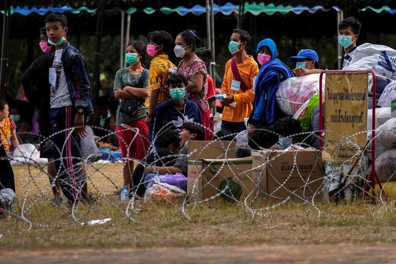 Serangan udara Myanmar menggusur lebih banyak orang di sepanjang perbatasan bersama dengan Thailand