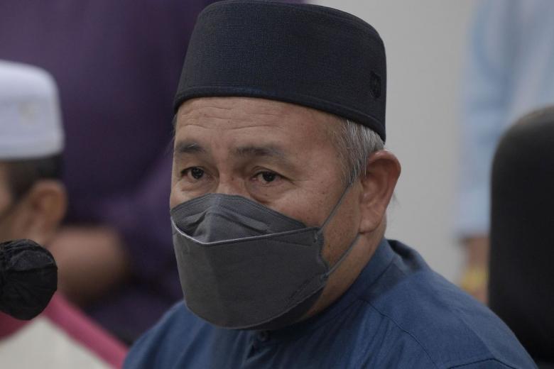 Malaysia översvämningar Minister möter ilska online för