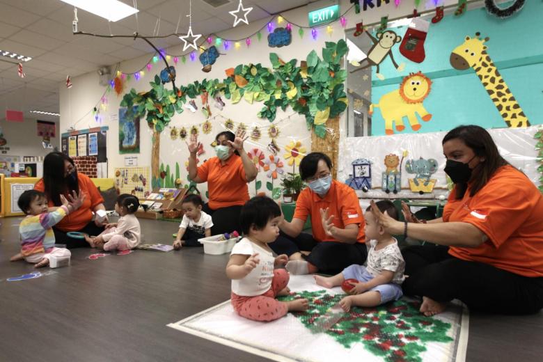 Infant care in Singapore Art helps babies develop better language
