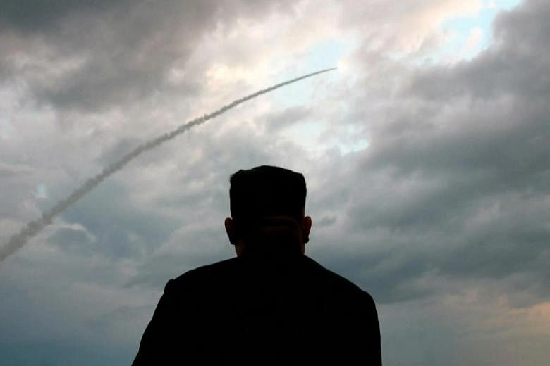 La Corée du Nord tire un missile balistique apparent, selon le Japon