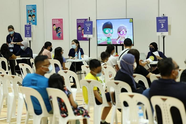 Lebih dari separuh siswa sekolah dasar telah mendaftar untuk vaksinasi Covid-19: Chan Chun Sing