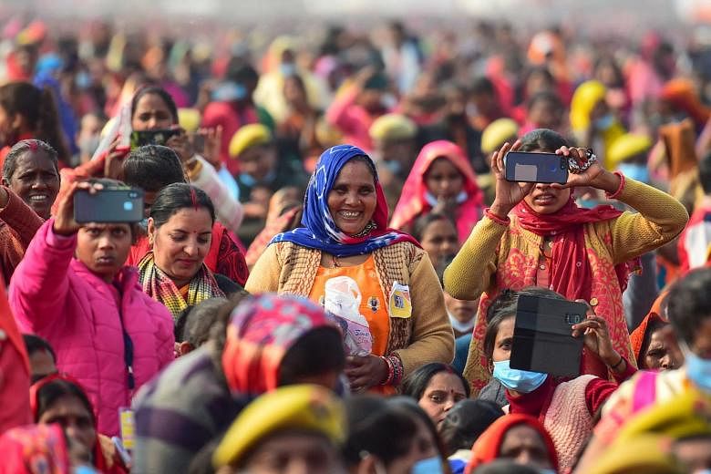Partai mencoba merayu pemilih perempuan India di Uttar Pradesh
