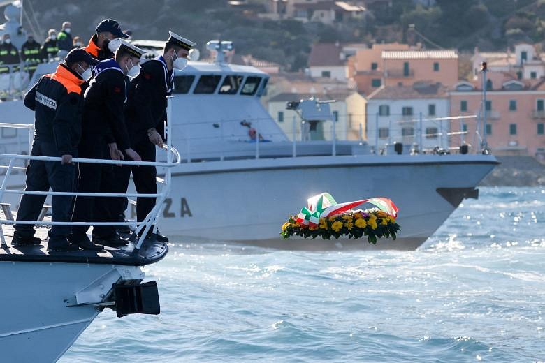 cruise ship hits land in italy