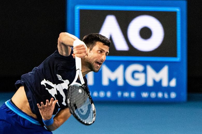 Tenis: Dokter Djokovic mengecam Australia karena mencoba mendeportasi bintang ‘super sehat’