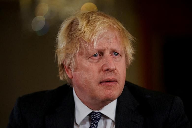 Le Premier ministre britannique Johnson fait face à une semaine qui définira son avenir politique