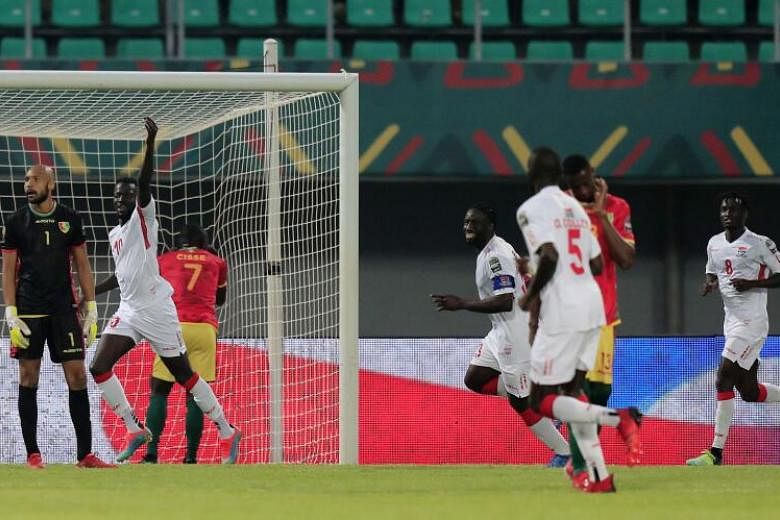 Football: la course à la mort géante de la Gambie se poursuit alors qu’elle bat la Guinée