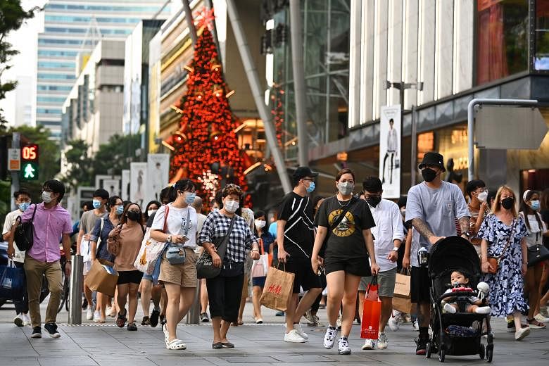 Decline of Singapore's Famed Orchard Road Shopping Strip Shows City's Pain  - Bloomberg