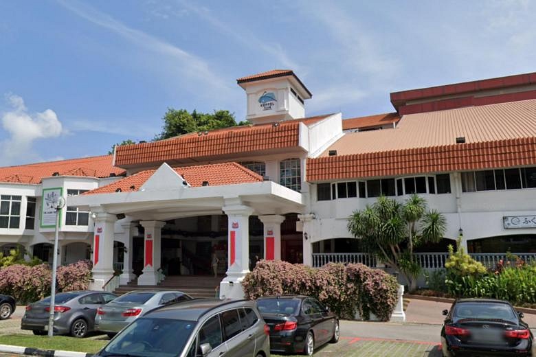 Woman dies in suspected drowning at Keppel Club swimming pool | The ...