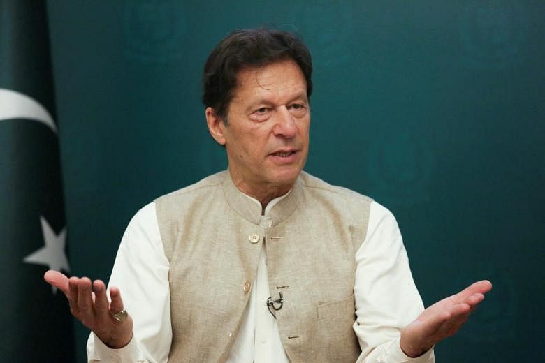 L’allié clé du dirigeant pakistanais Imran Khan dit qu’il est “à 100% en difficulté”