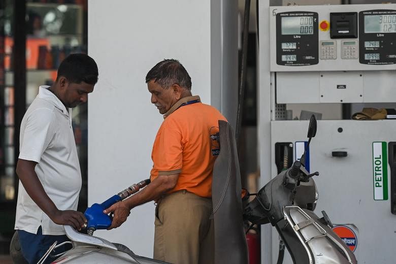L’Inde va augmenter les prix de détail de l’essence et du diesel après une interruption de 4 mois