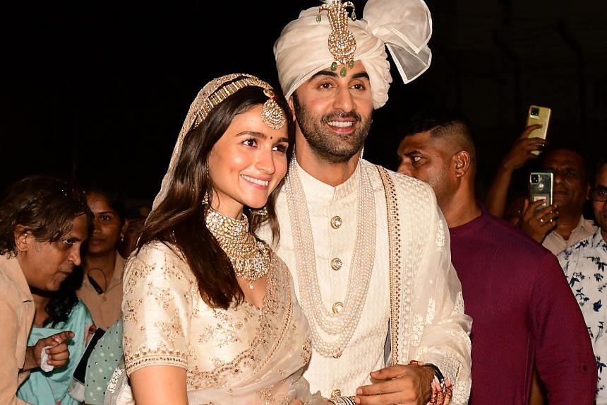 Bollywood stars Alia Bhatt and Ranbir Kapoor marry | The Straits Times