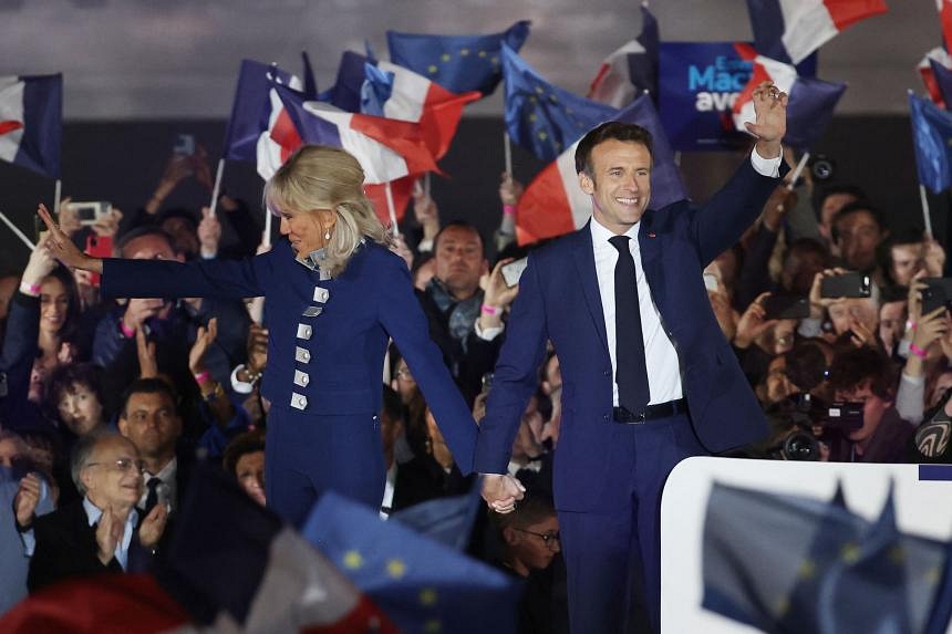 France's Macron Pledges Change After Beating Le Pen To Win Second ...