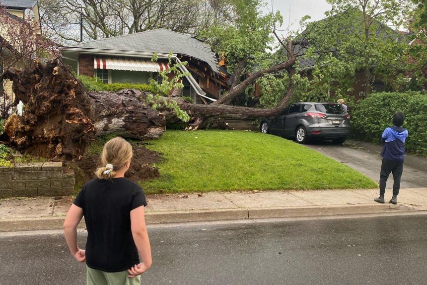 Storms Kill At Least 8 In Canada Leave Nearly One Million Without Storms Kill At Least 8 In Canada Leave Nearly One Million Without