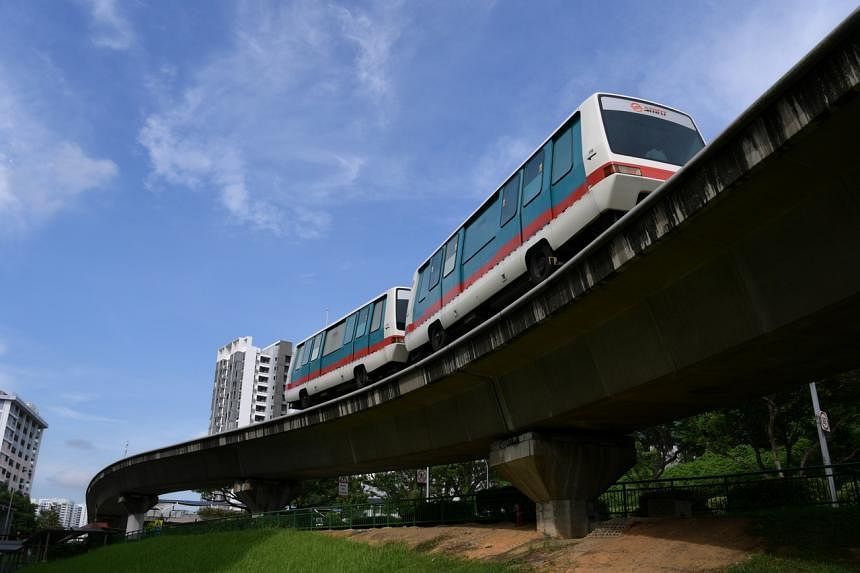 Train fault disrupts service along Bukit Panjang LRT line for nearly 3 hours