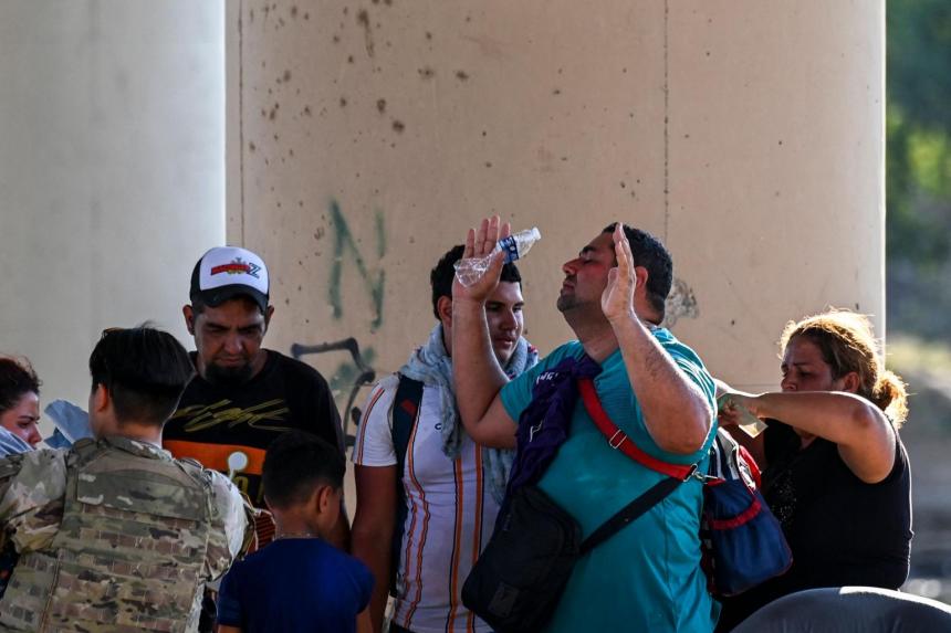 4 migrants killed in Texas crash days after deadliest human smuggling ...