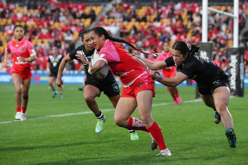 Rugby Women's World Cup teams to be offered 'smart' mouthguards The