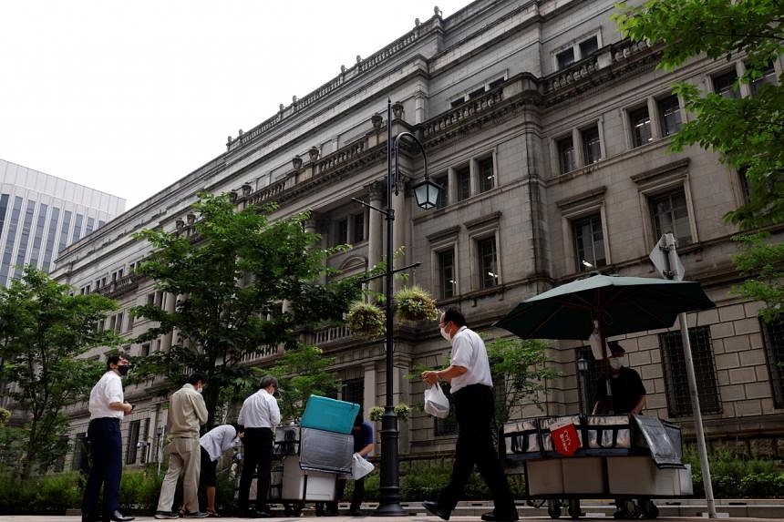 Japan Defies Wave Of Inflation-fighting Hikes To Keep Interest Rates At ...